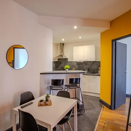 Apartmán Cozy Apartment, A Short Walk To Place Stan *